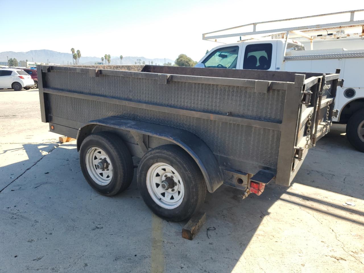 Image 3 of 2017 SKY TRAILER 2017 with VIN 4S9BD1029HC412650