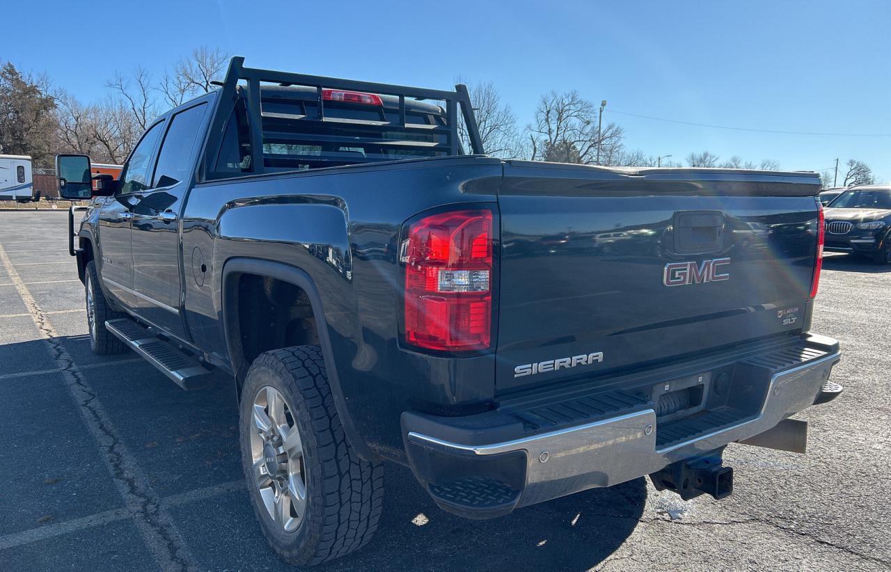 Obraz 3 z 2019 GMC SIERRA K2500 SLT 2019 z VIN 1GT12REY6KF115042