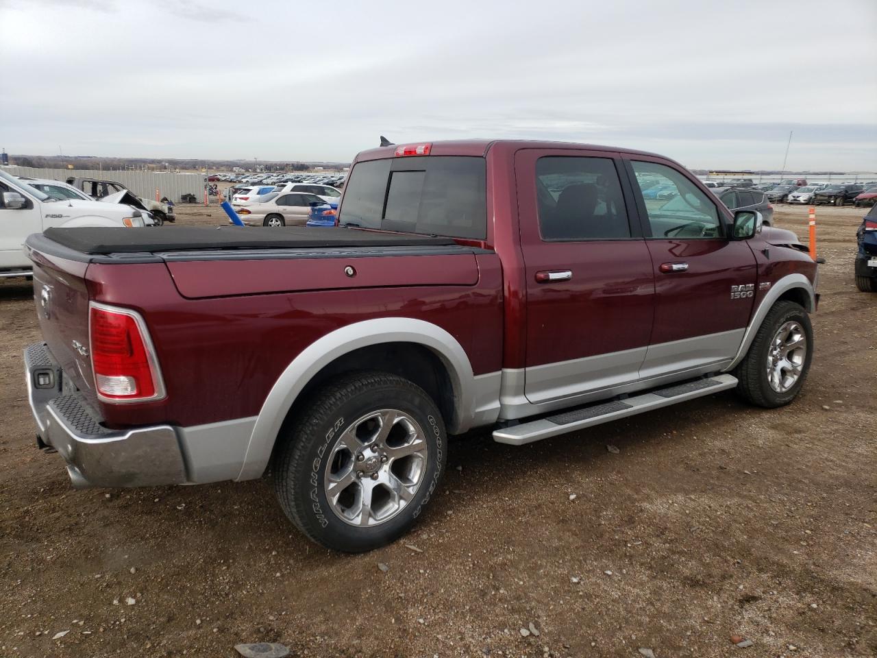 Изображение 3 2017 RAM 1500 LARAMIE 2017 с VIN 1C6RR7NT8HS803803