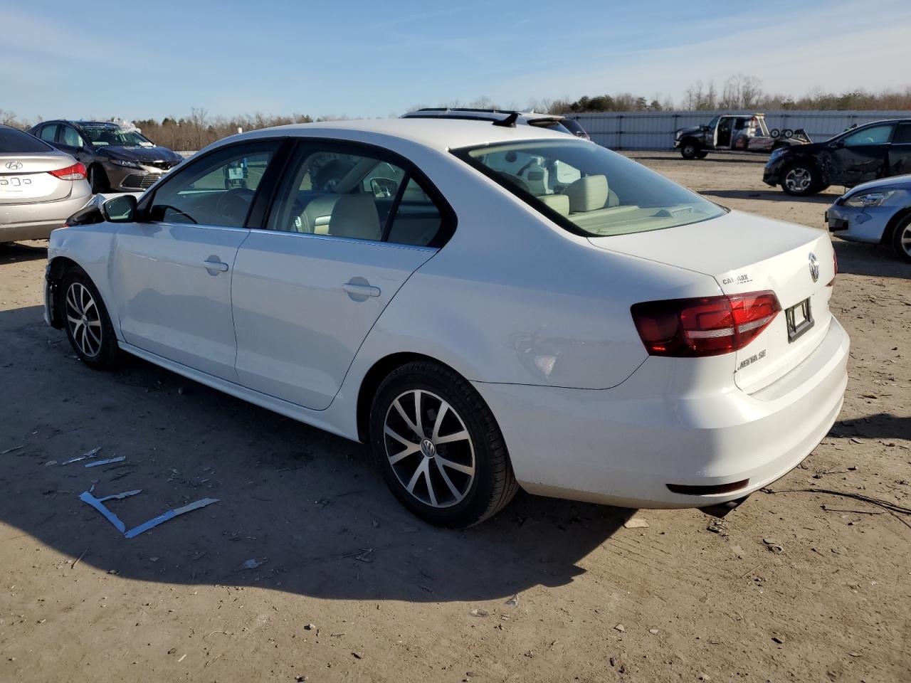 Image 2 of 2017 VOLKSWAGEN JETTA SE 2017 with VIN 3VWDB7AJ1HM289973