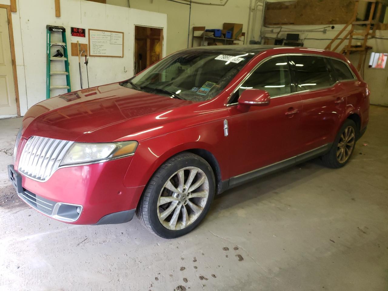 Изображение 1 2010 LINCOLN MKT  2010 с VIN 2LMHJ5AT5ABJ07423
