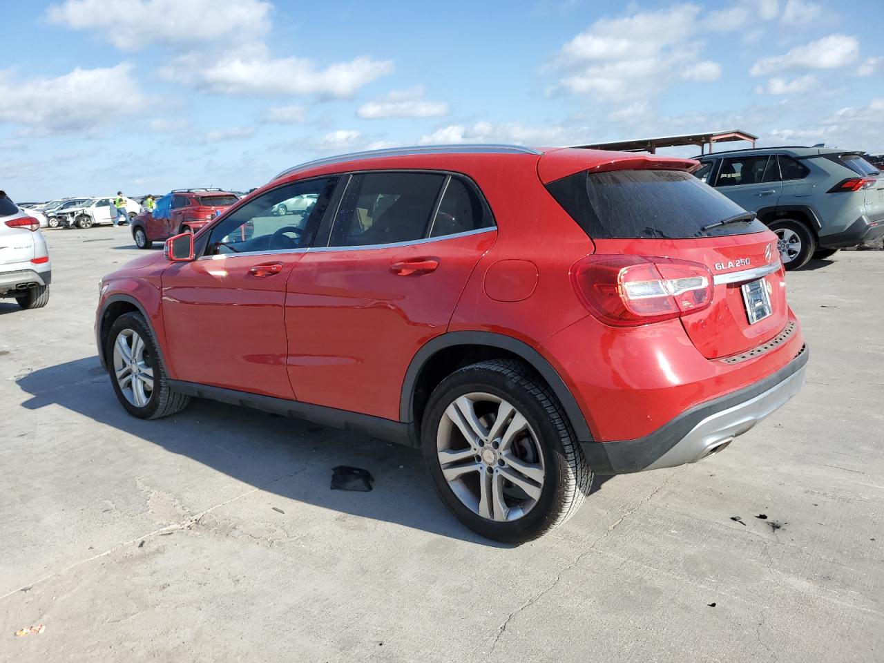 Obraz 2 z 2017 MERCEDES-BENZ GLA 250 2017 z VIN WDCTG4EB3HJ310704