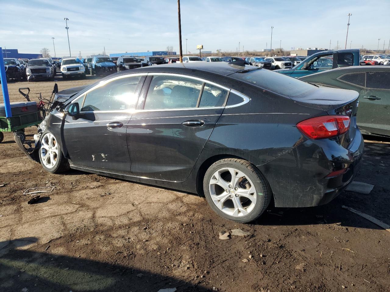 Image 2 of 2018 CHEVROLET CRUZE PREMIER 2018 with VIN 1G1BF5SM3J7105945