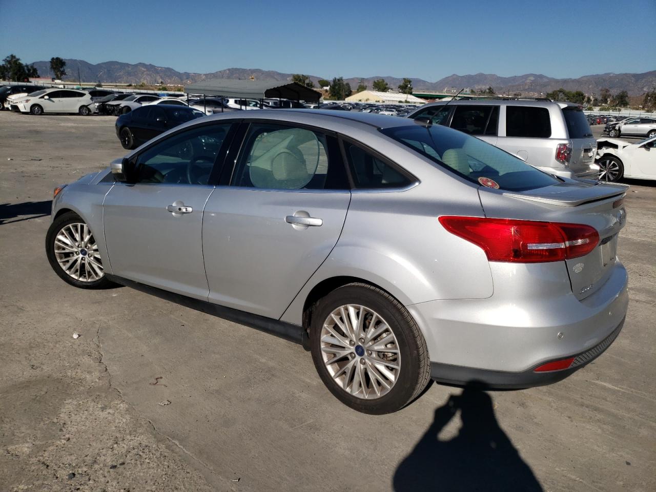 Изображение 2 2018 FORD FOCUS TITANIUM 2018 с VIN 1FADP3J24JL314318