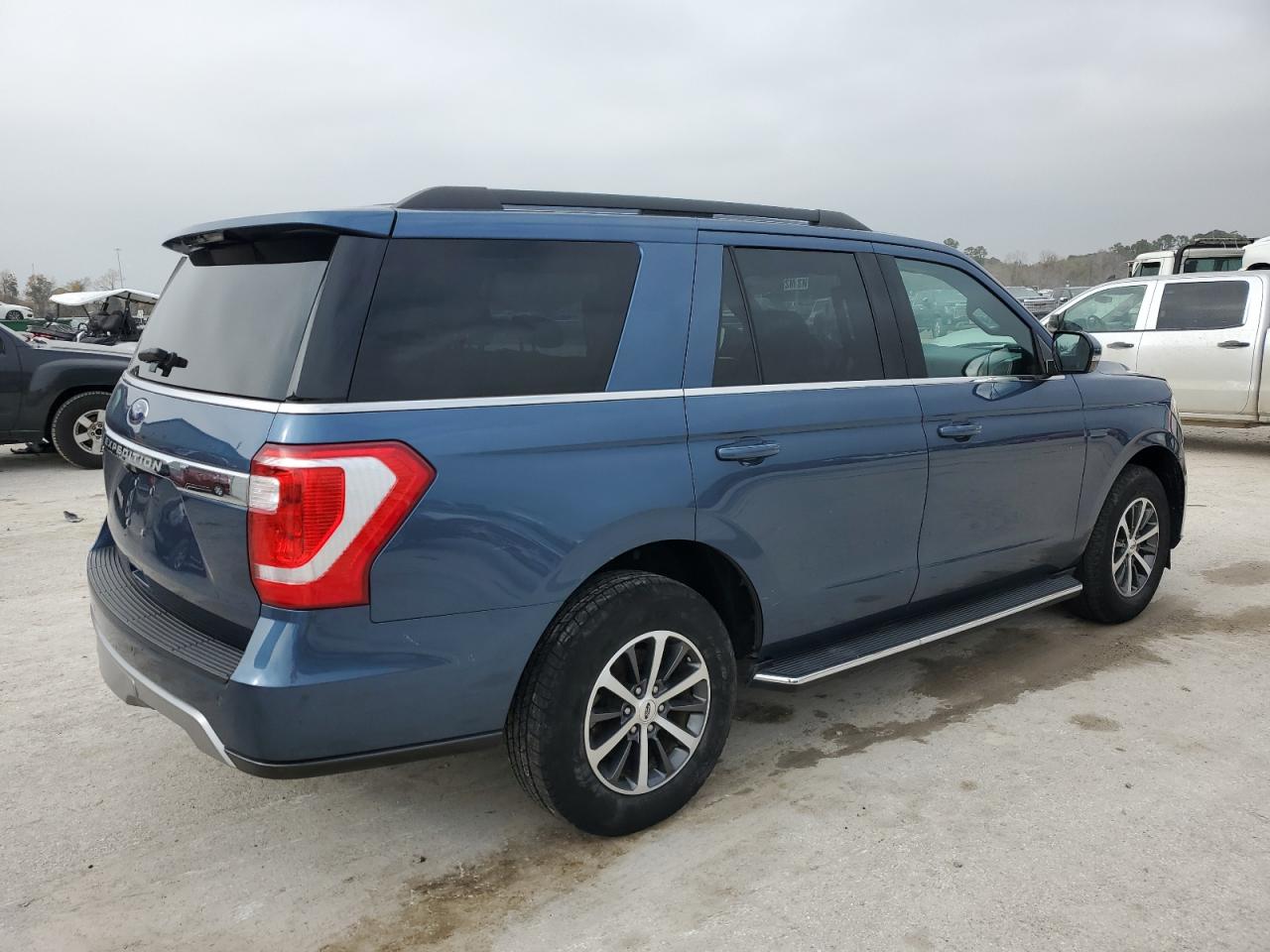 Изображение 3 2018 FORD EXPEDITION XLT 2018 с VIN 1FMJU1HT6JEA40693