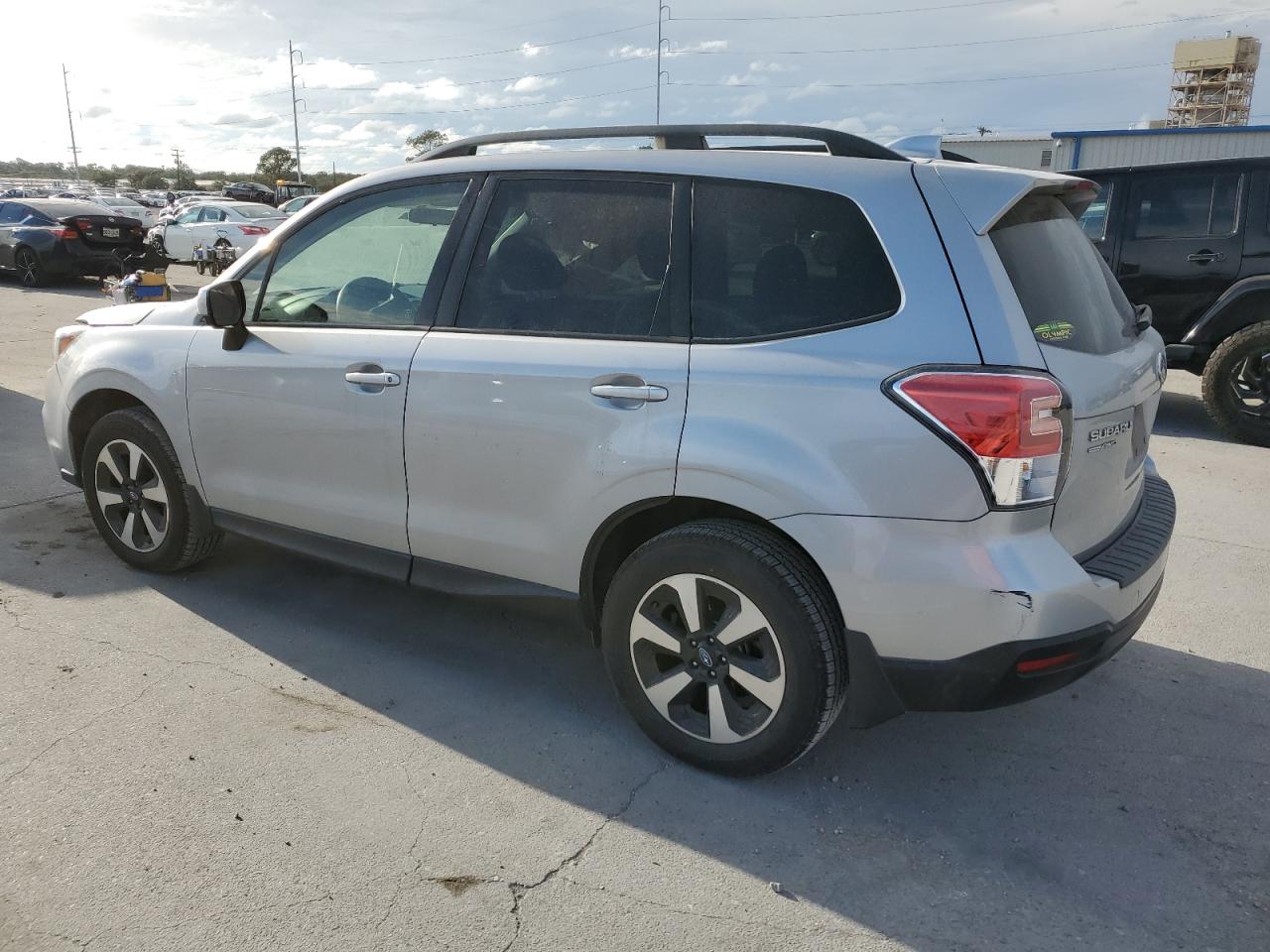 Изображение 2 2017 SUBARU FORESTER 2.5I PREMIUM 2017 с VIN JF2SJAEC1HH479266
