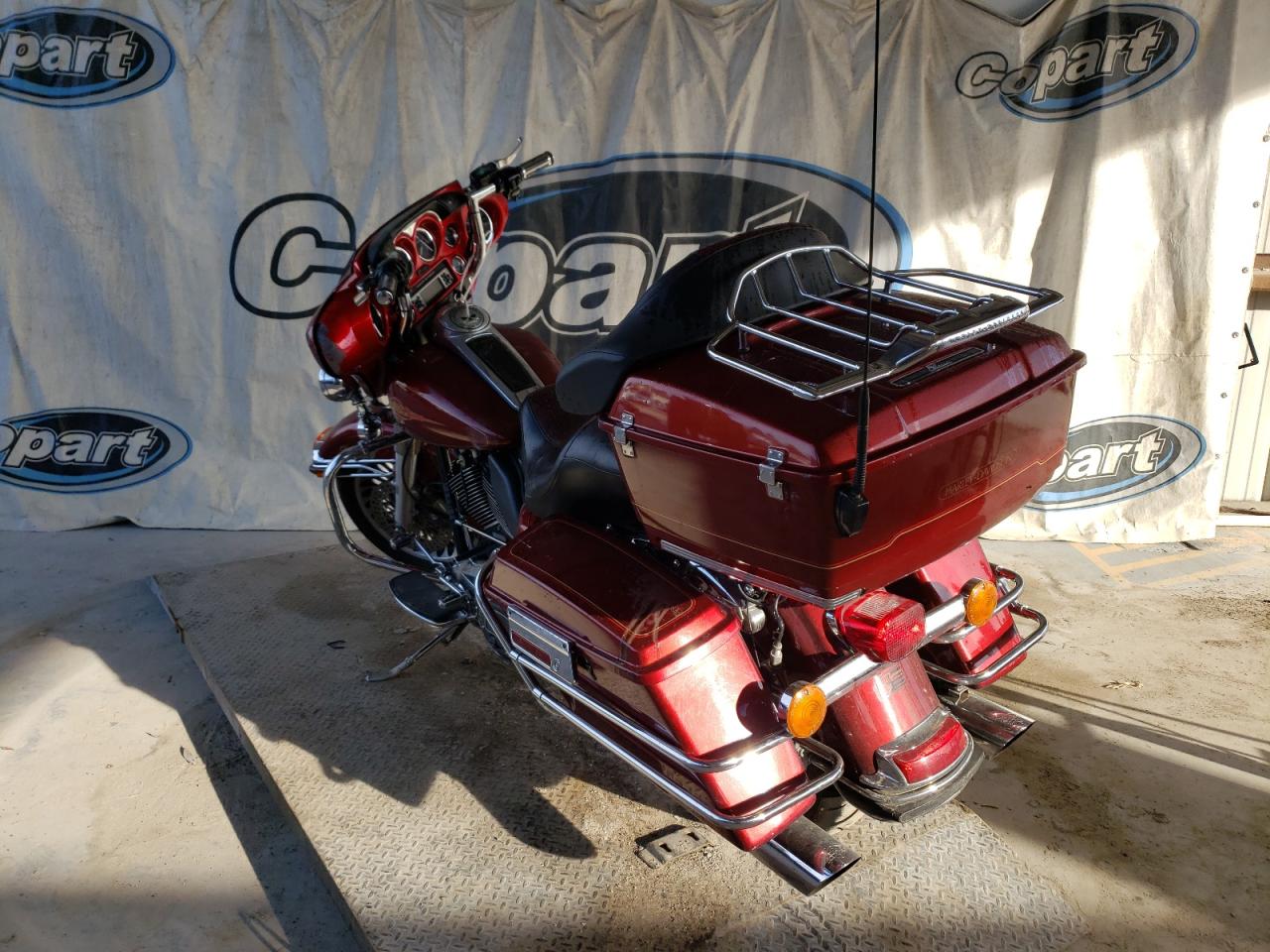 Image 3 of 2010 HARLEY-DAVIDSON FLHTC  2010 with VIN 1HD1FF413AB606762