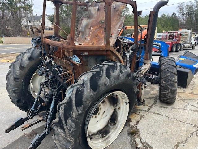 Image 3 of 2020 NEWH TRACTOR 2020 with VIN ELRT5120LLLE50049