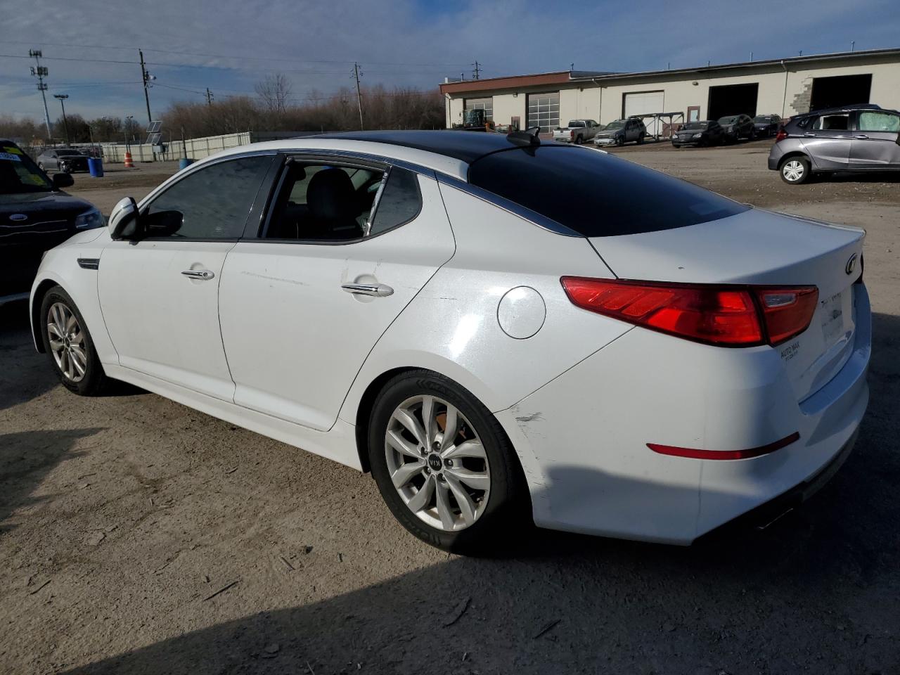Image 2 of 2014 KIA OPTIMA EX 2014 with VIN 5XXGN4A72EG330991