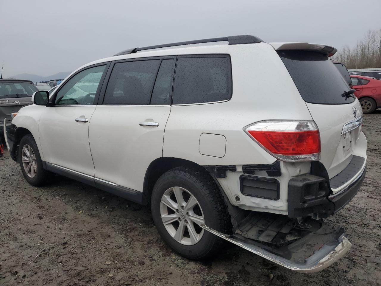 Image 2 of 2012 TOYOTA HIGHLANDER BASE 2012 with VIN 5TDBK3EH0CS123446