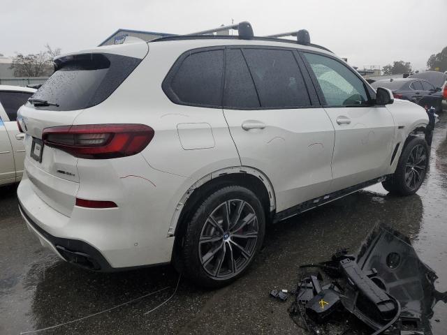 Obraz 3 z 2022 BMW X5 XDRIVE45E 2022 z VIN 5UXTA6C01N9M70774