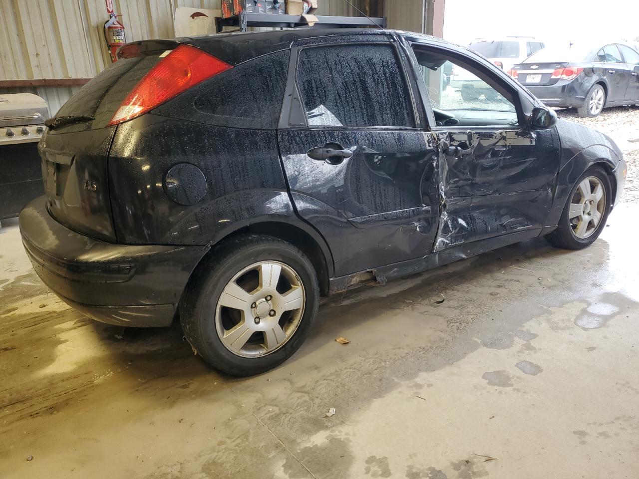 Image 3 of 2003 FORD FOCUS ZX5 2003 with VIN 3FAFP373X3R147380