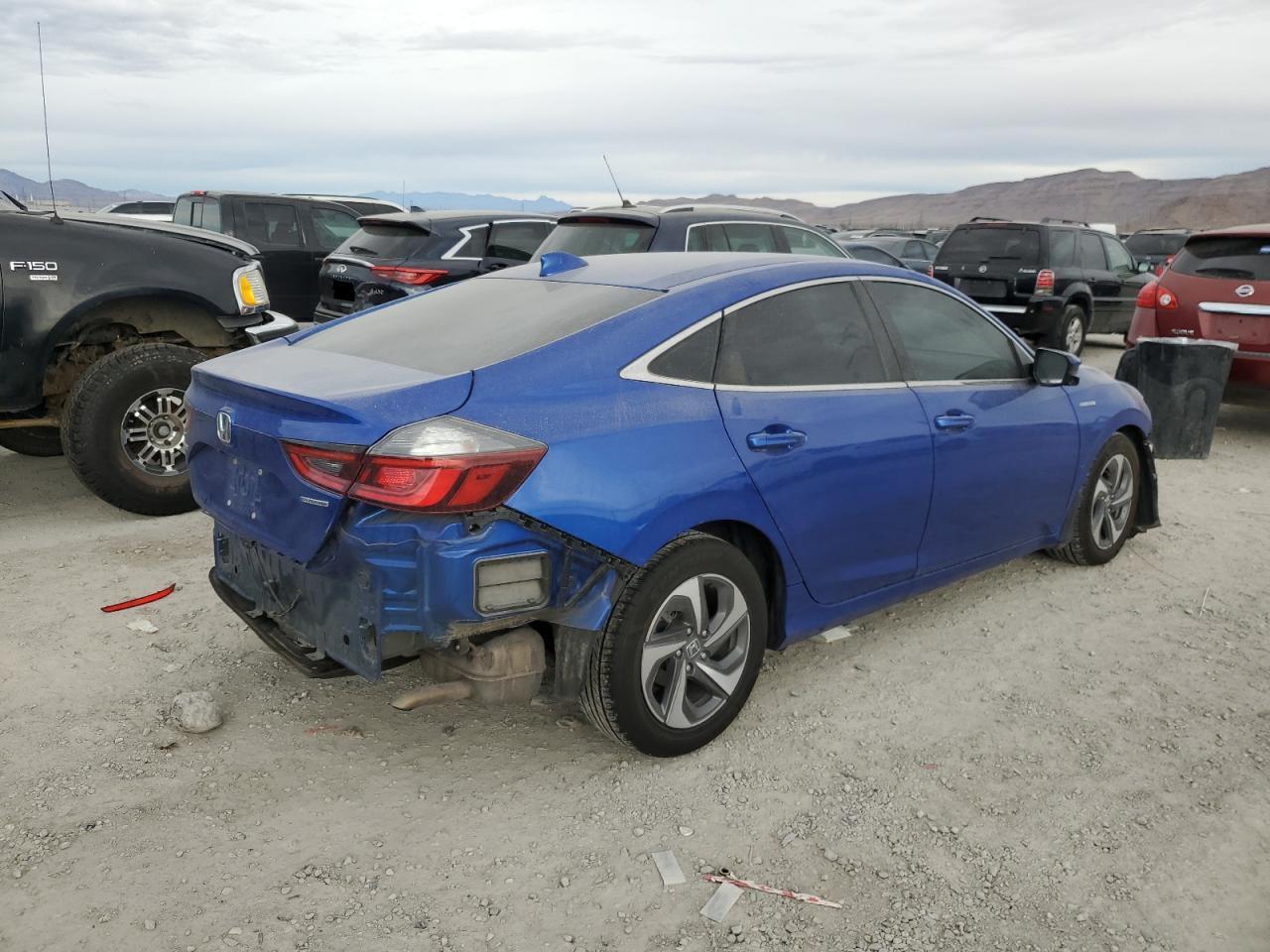 Image 3 of 2019 HONDA INSIGHT EX 2019 with VIN 19XZE4F50KE026031