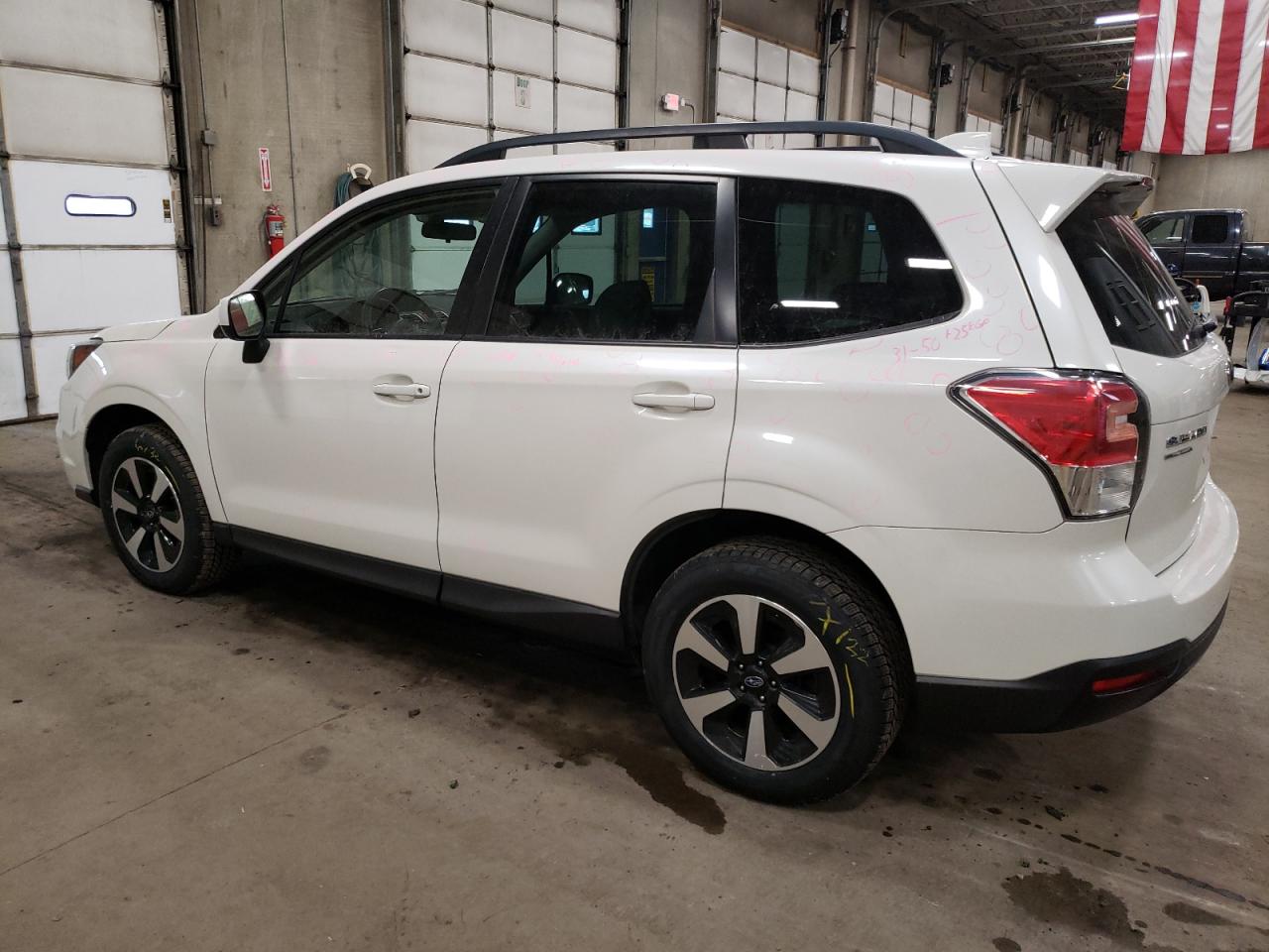 Image 2 of 2018 SUBARU FORESTER 2.5I PREMIUM 2018 with VIN JF2SJAGC4JH461525