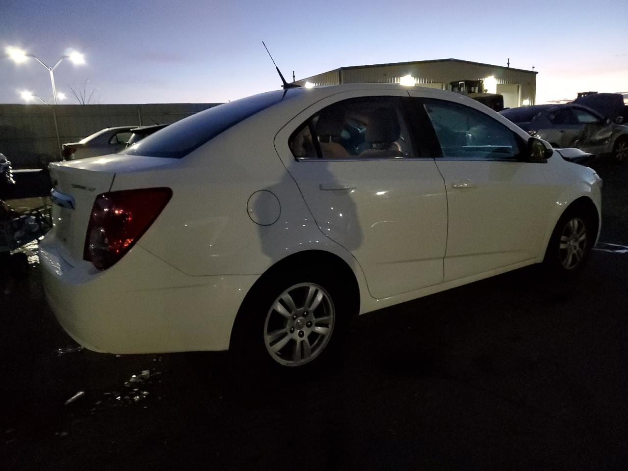 Obraz 3 z 2014 CHEVROLET SONIC LT 2014 z VIN 1G1JC5SH5E4177924