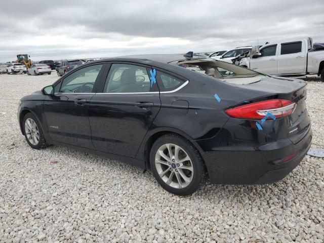 Image 2 of 2019 FORD FUSION SE 2019 with VIN 3FA6P0LU7KR202640