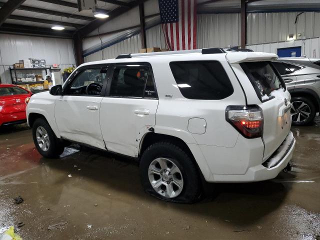 Изображение 2 2022 TOYOTA 4RUNNER SR5/SR5 PREMIUM 2022 с VIN JTEMU5JR7N5991350