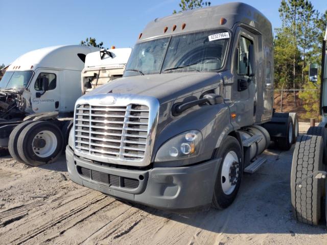 Image 2 of 2018 FREIGHTLINER CASCADIA 113  2018 with VIN 3AKJGHDV0JSJV6346