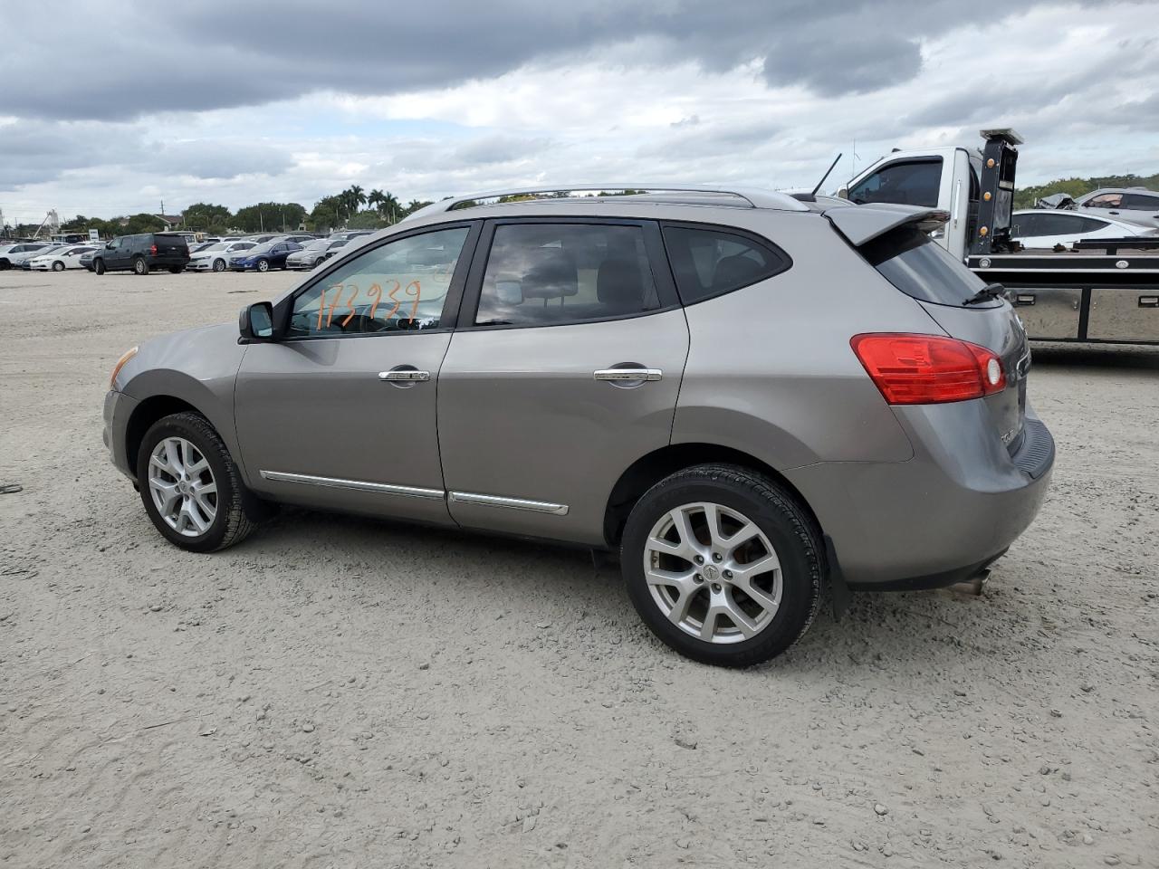 Obraz 2 z 2011 NISSAN ROGUE S 2011 z VIN JN8AS5MV5BW666132