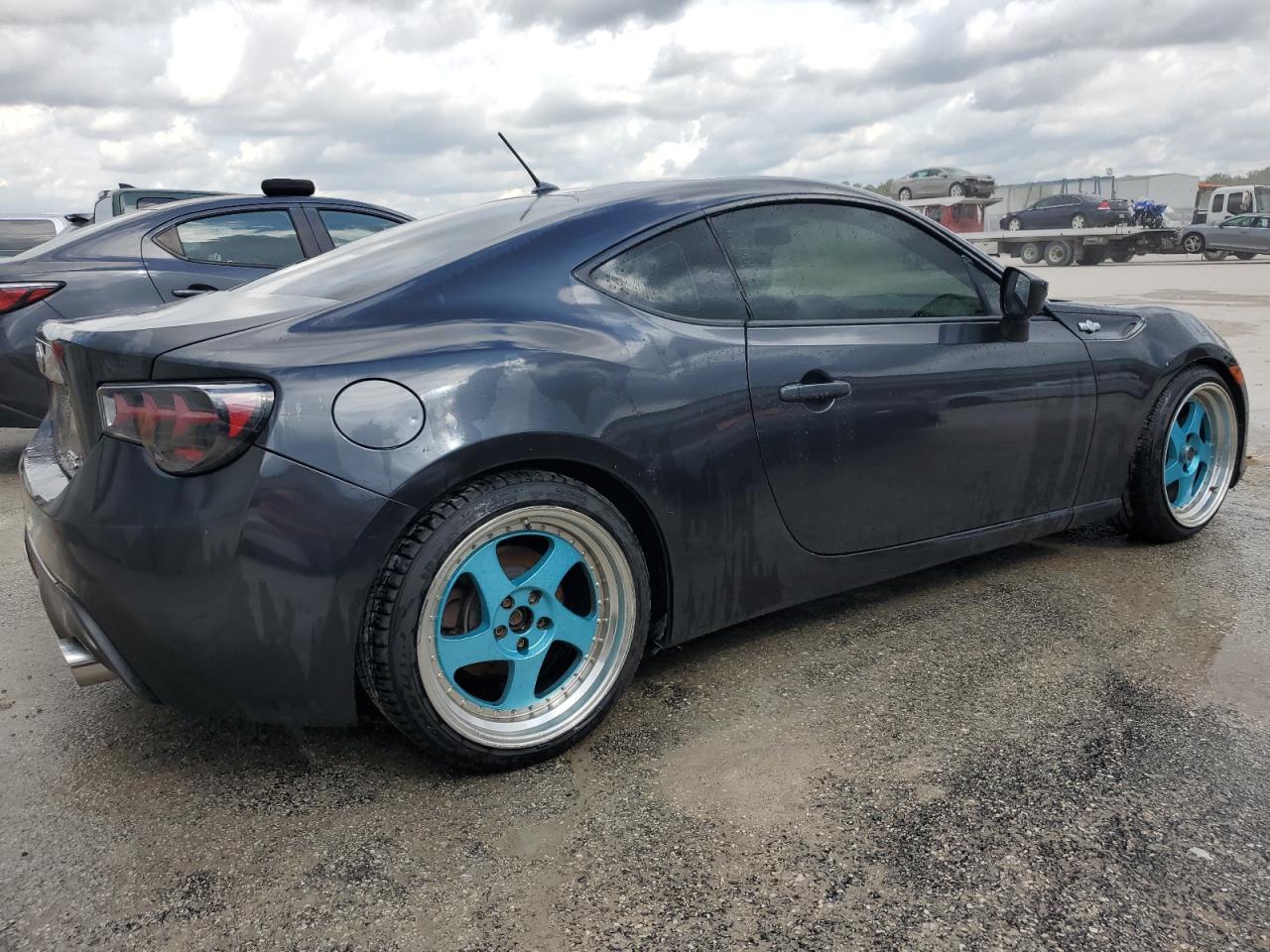 Image 3 of 2013 TOYOTA SCION FR-S  2013 with VIN JF1ZNAA17D2710888