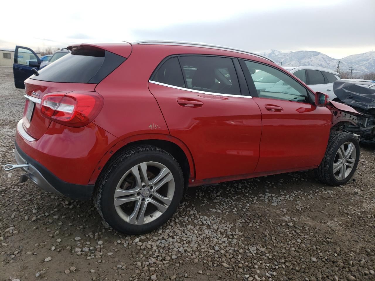 Obraz 3 z 2015 MERCEDES-BENZ GLA 250 4MATIC 2015 z VIN WDCTG4GB8FJ122738