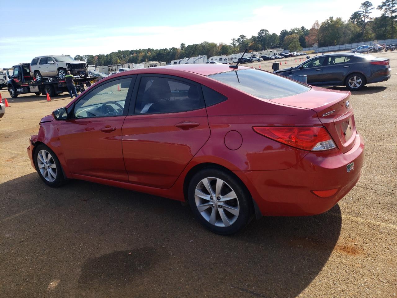 Image 2 of 2014 HYUNDAI ACCENT GLS 2014 with VIN KMHCU4AE1EU761702
