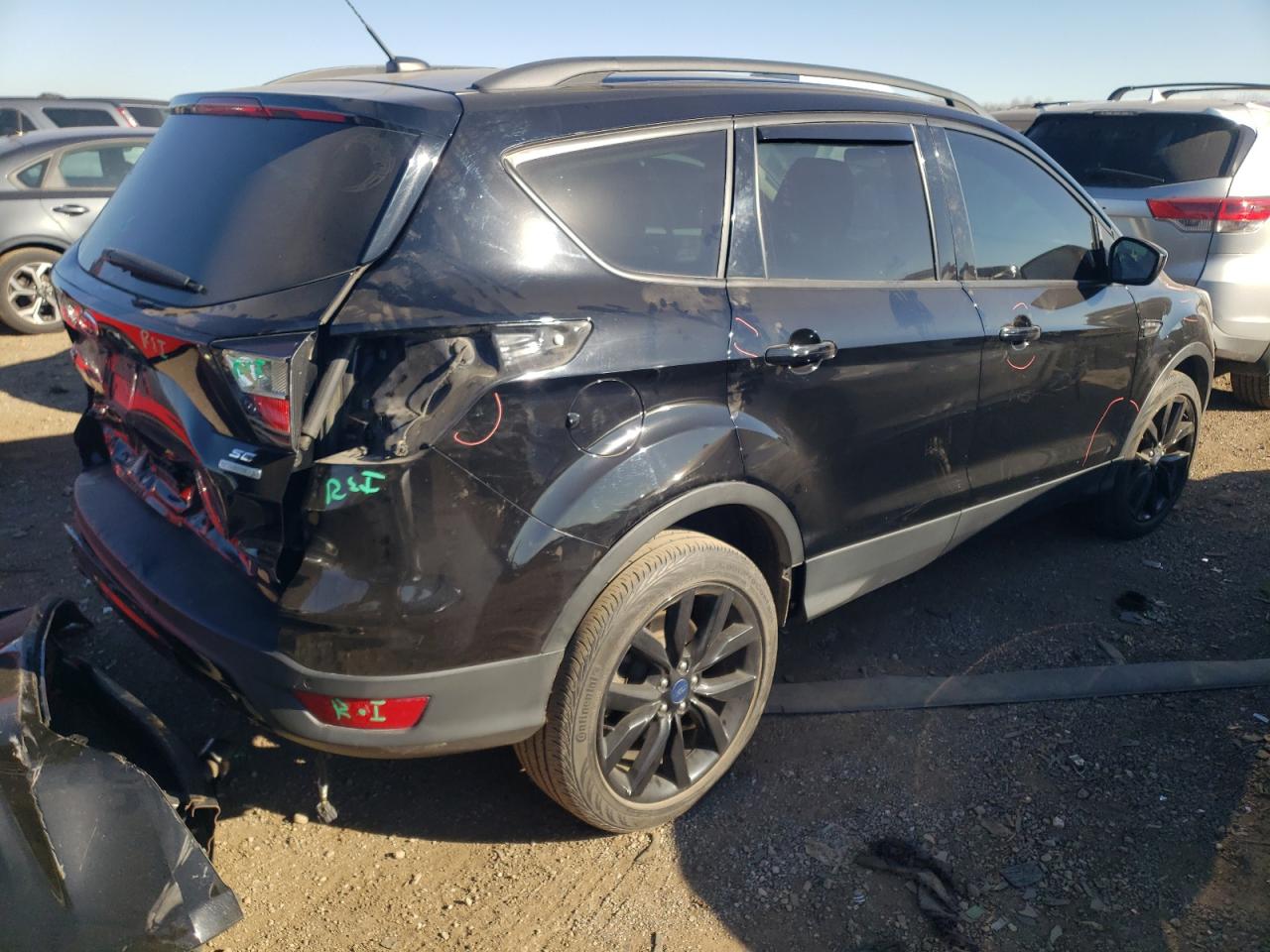 Изображение 3 2017 FORD ESCAPE SE 2017 с VIN 1FMCU0GD6HUD64627