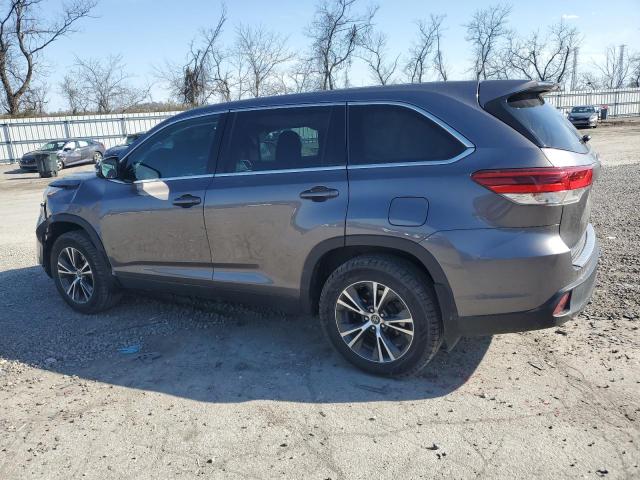 Image 2 of 2019 TOYOTA HIGHLANDER LE 2019 with VIN 5TDBZRFH5KS984455