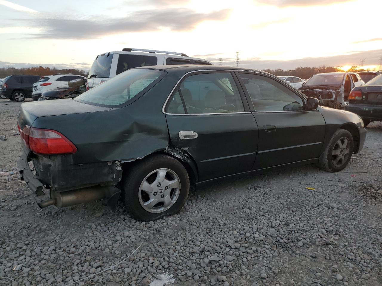 Obraz 3 z 1998 HONDA ACCORD EX 1998 z VIN 1HGCG5556WA171687