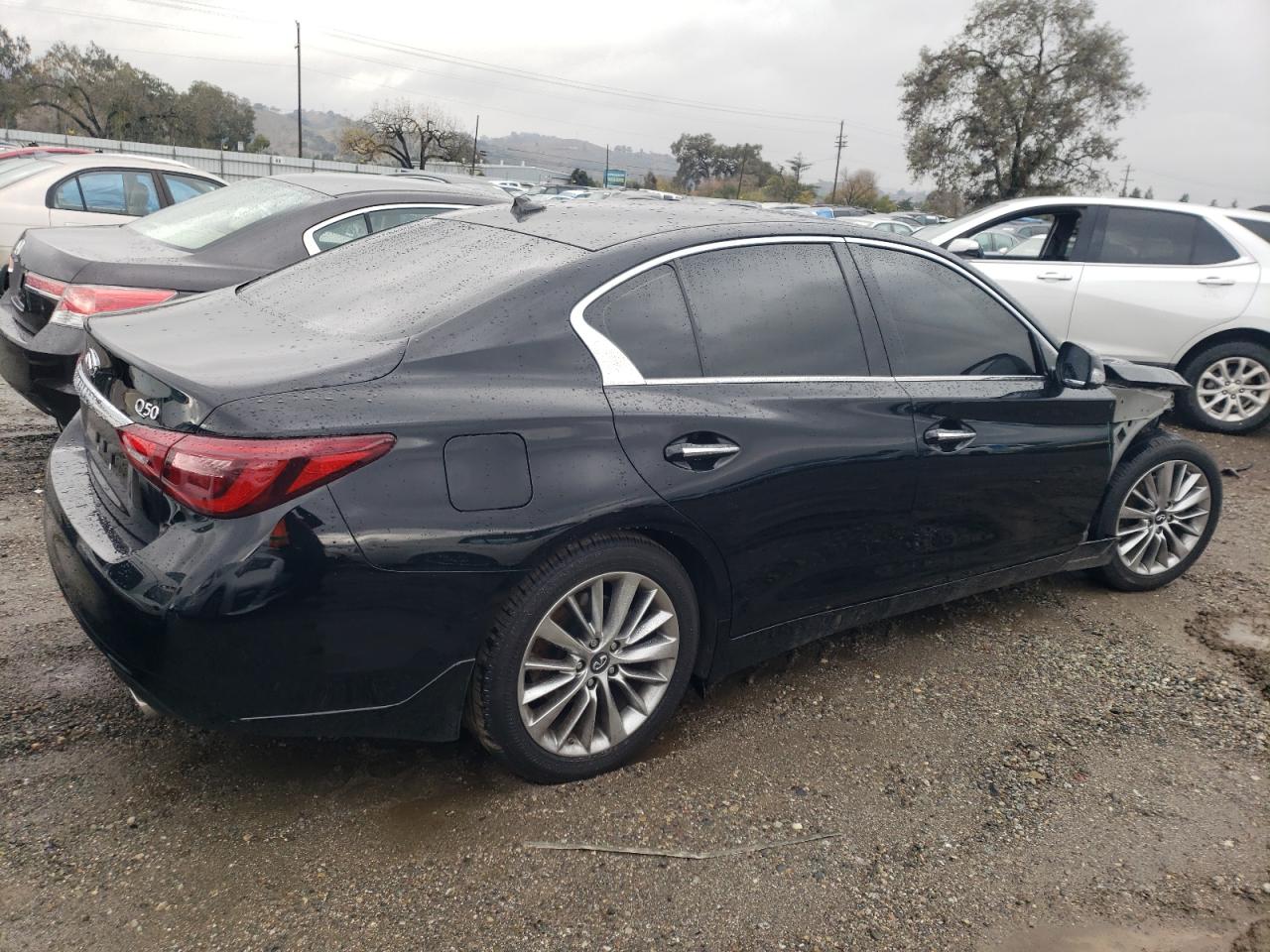 Obraz 3 z 2018 INFINITI Q50 LUXE 2018 z VIN JN1EV7AP6JM352573