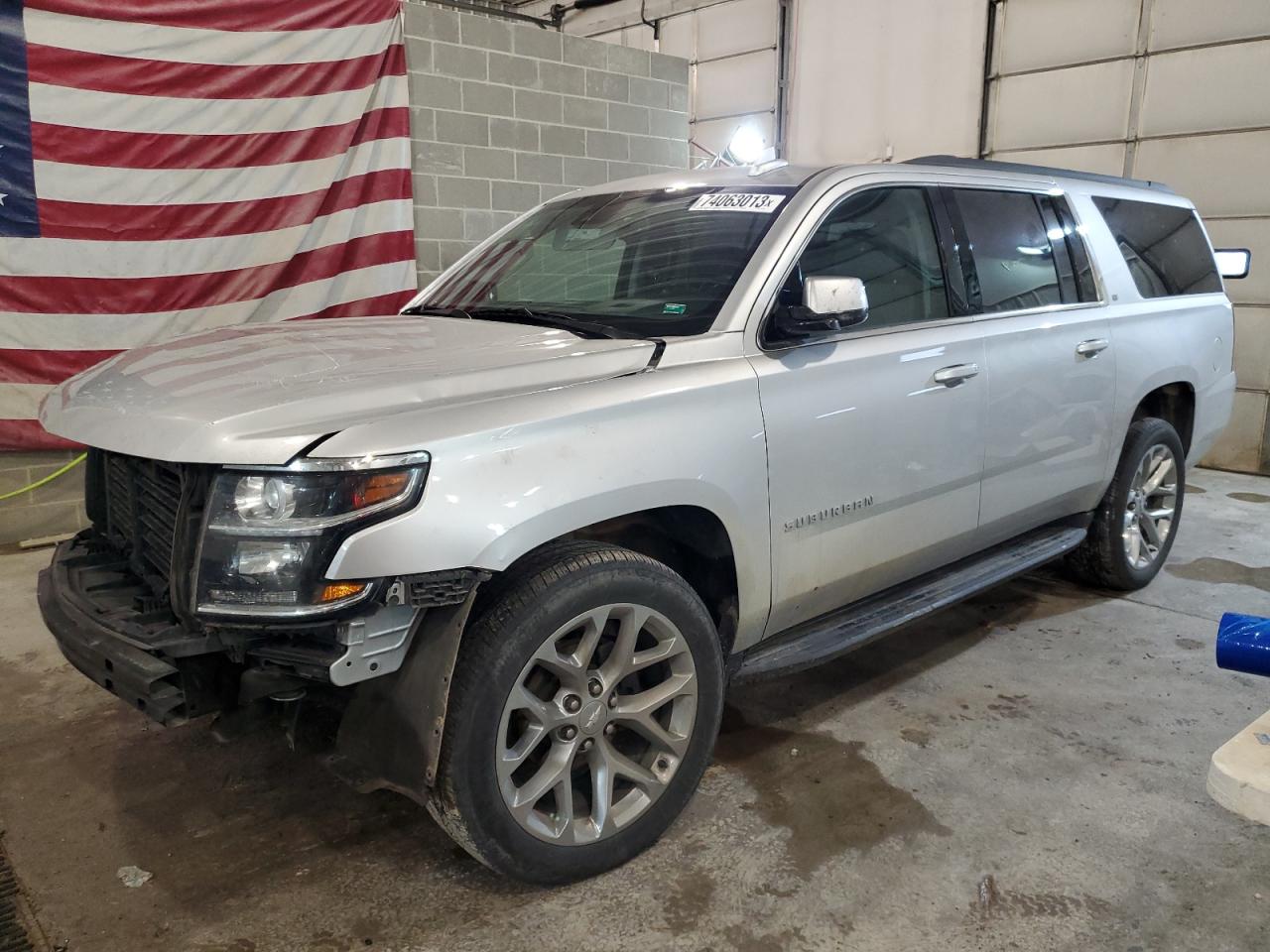 Obraz 1 z 2019 CHEVROLET SUBURBAN K1500 LT 2019 z VIN 1GNSKHKC8KR321993