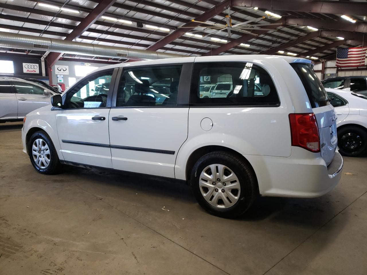 Image 2 of 2016 DODGE GRAND CARAVAN SE 2016 with VIN 2C4RDGBG8GR236460