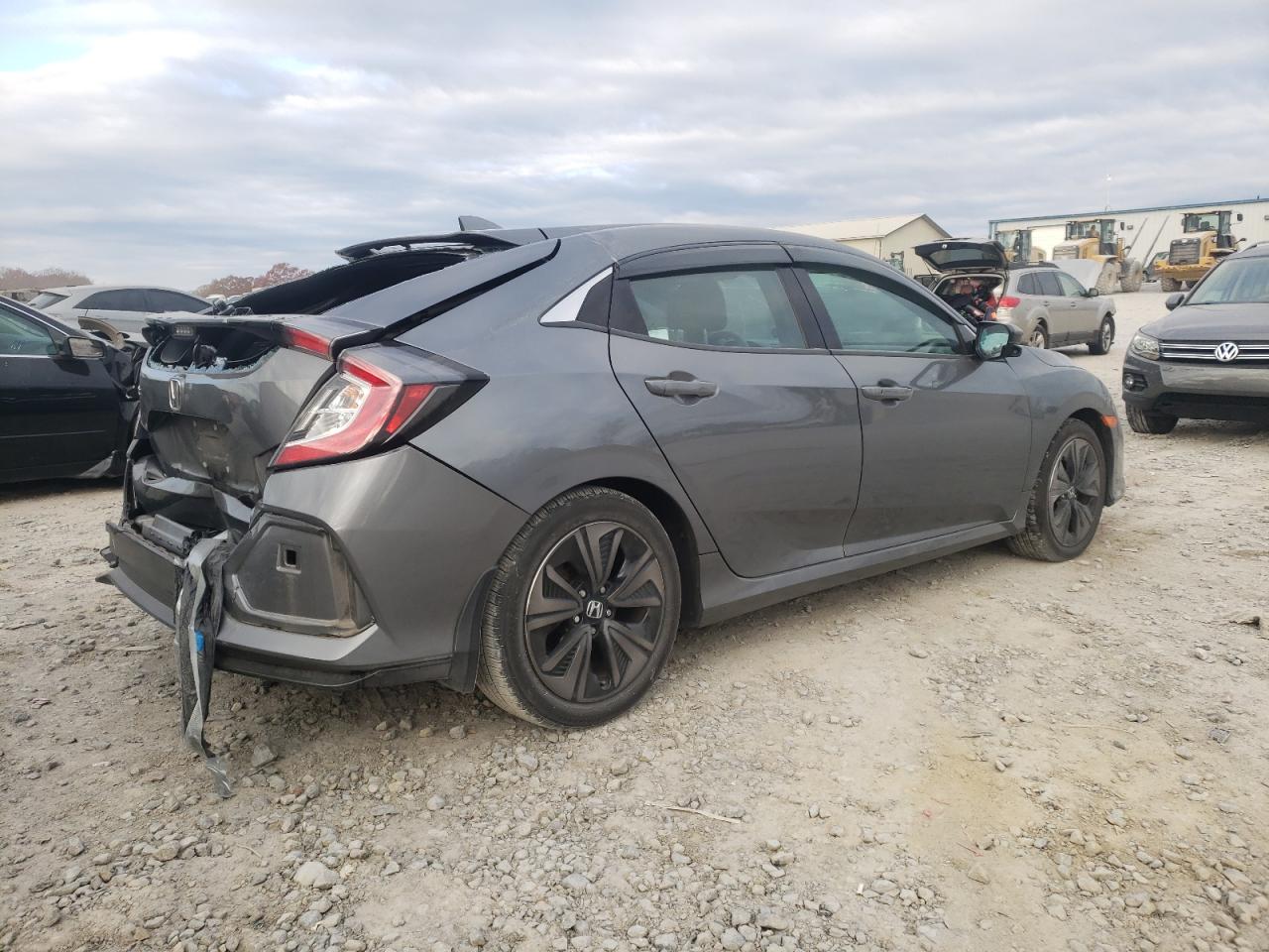 Изображение 3 2018 HONDA CIVIC EX 2018 с VIN SHHFK7H57JU217365