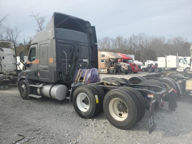 Obraz 3 z 2018 FREIGHTLINER CASCADIA 113  2018 z VIN 3AKJGHDV5JSJV6374