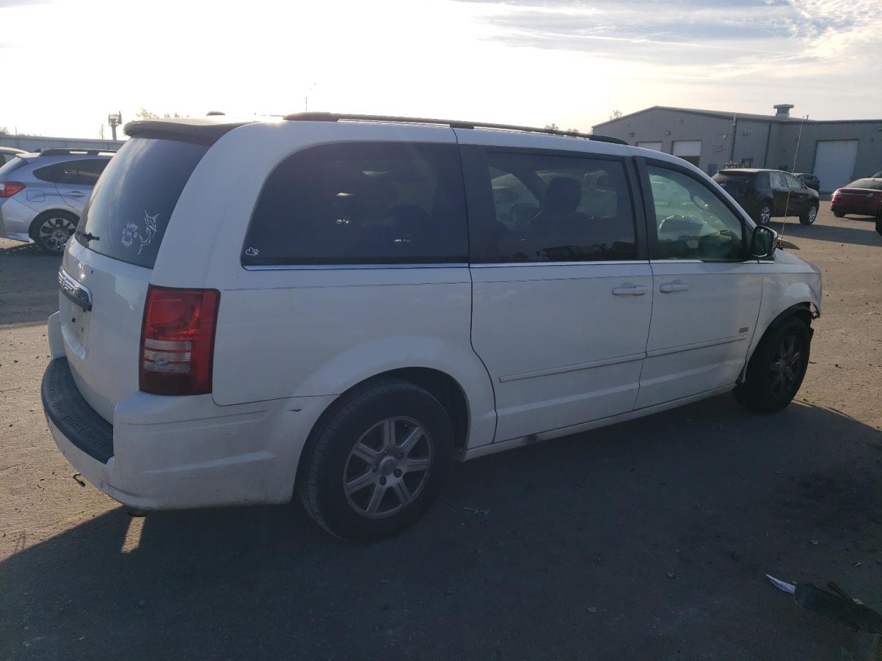 Image 3 of 2008 CHRYSLER TOWN & COUNTRY TOURING 2008 with VIN 2A8HR54P38R717192