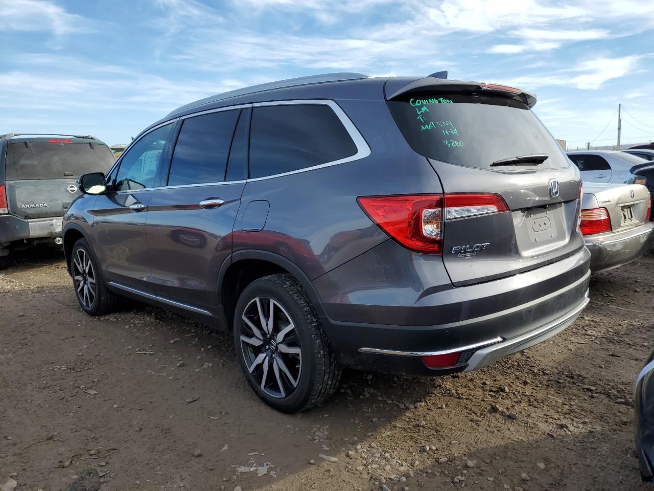 Image 2 of 2021 HONDA PILOT TOURING 2021 with VIN 5FNYF6H68MB033591