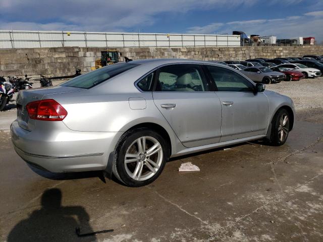 Image 3 of 2015 VOLKSWAGEN PASSAT SE 2015 with VIN 1VWBT7A33FC026209