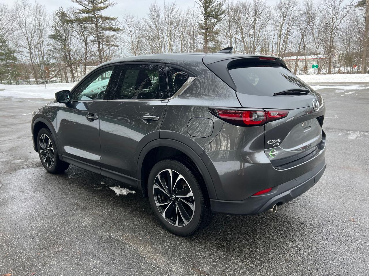 Image 3 of 2022 MAZDA CX-5 PREMIUM 2022 with VIN JM3KFBDM3N0644221