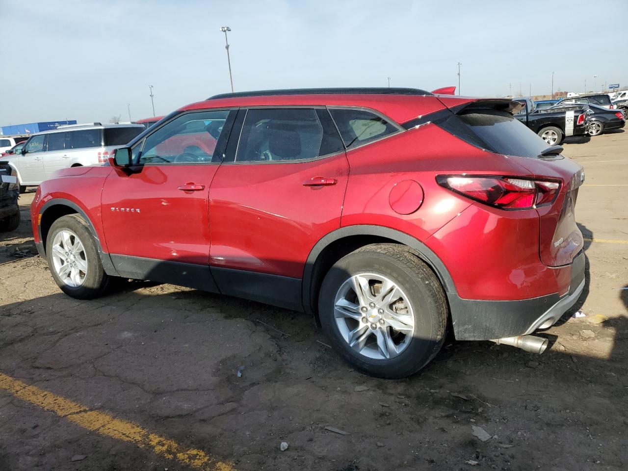 Obraz 2 z 2021 CHEVROLET BLAZER 2LT 2021 z VIN 3GNKBCRSXMS556072
