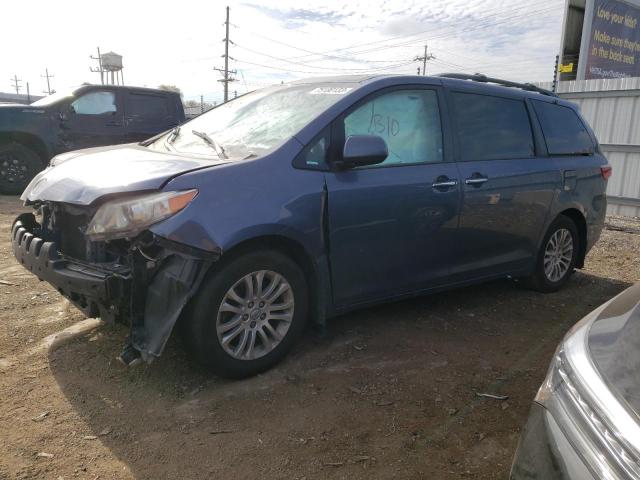 2017 TOYOTA SIENNA XLE 2017 image
