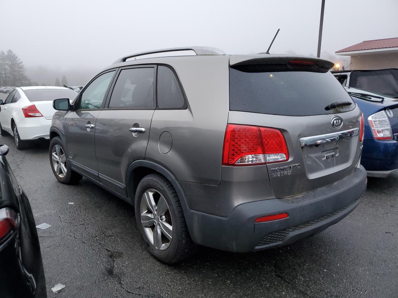 Image 2 of 2012 KIA SORENTO EX 2012 with VIN 5XYKUDA20CG187629