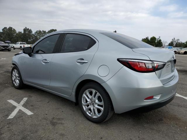 Obraz 2 z 2017 TOYOTA YARIS IA  2017 z VIN 3MYDLBYV6HY186201
