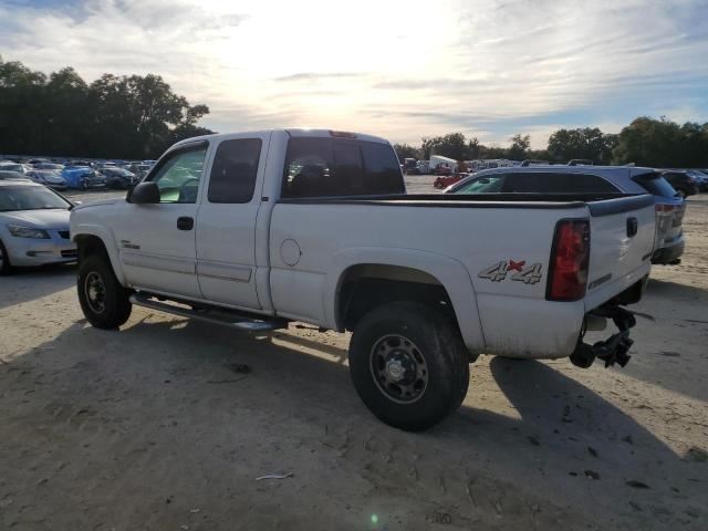 Image 2 of 2004 CHEVROLET SILVERADO K2500 HEAVY DUTY 2004 with VIN 1GCHK29264E324883