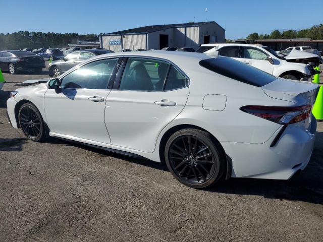 Изображение 2 2022 TOYOTA CAMRY XSE 2022 с VIN 4T1K61AKXNU004565