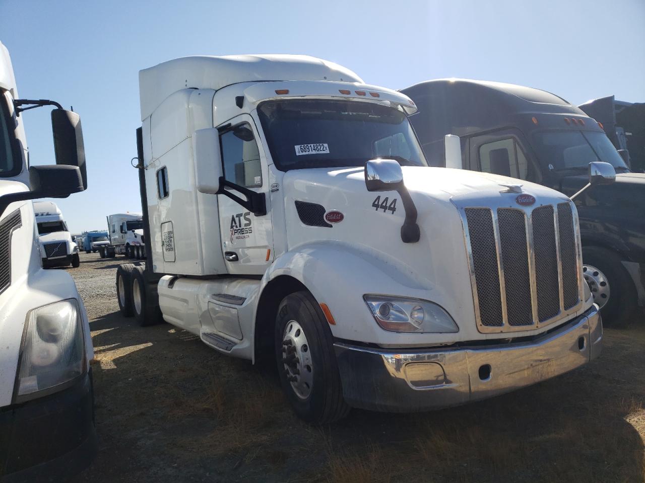 Изображение 1 2015 PETERBILT 579  2015 с VIN 1XPBD48X8FD247269