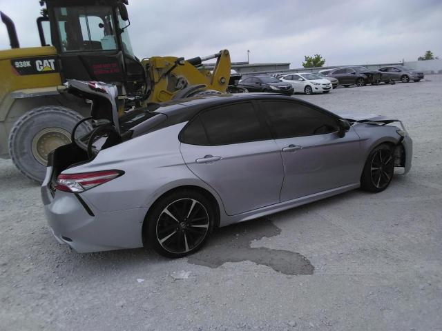 Obraz 3 z 2018 TOYOTA CAMRY XSE 2018 z VIN 4T1B61HK7JU086576