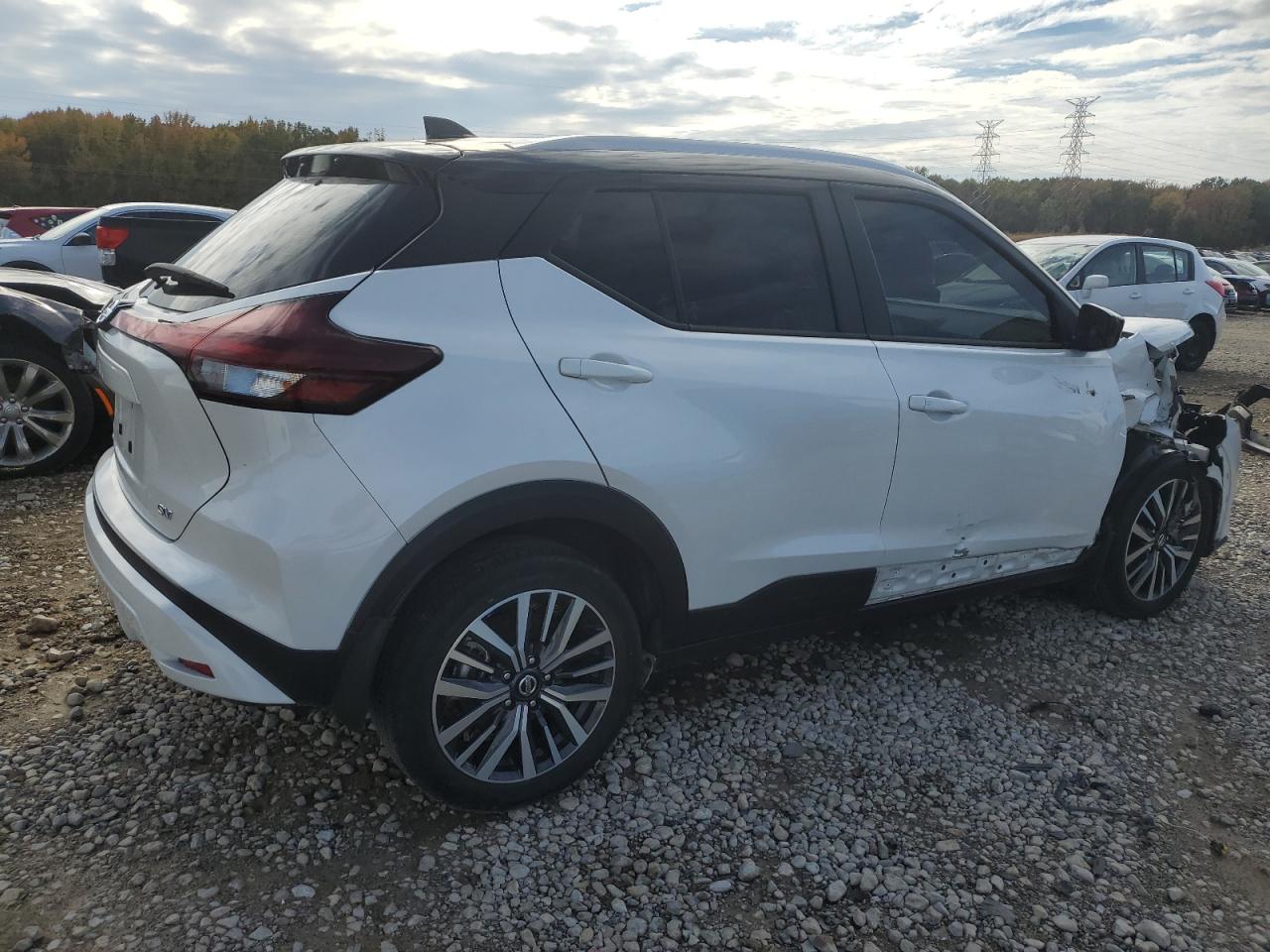 Image 3 of 2021 NISSAN KICKS SV 2021 with VIN 3N1CP5CVXML541954