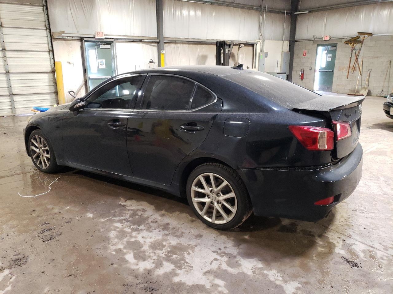 Изображение 2 2013 LEXUS IS 250 2013 с VIN JTHCF5C26D5063438