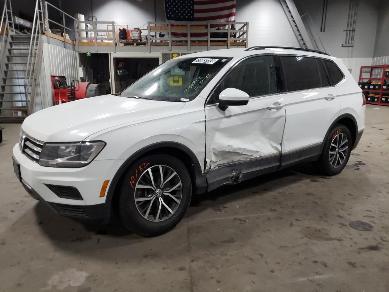 Image 1 of 2020 VOLKSWAGEN TIGUAN SE 2020 with VIN 3VV2B7AX0LM092513
