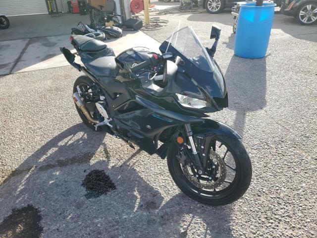 Image 1 of 2022 YAMAHA YZFR3 A 2022 with VIN MH3RH18Y2NK008372